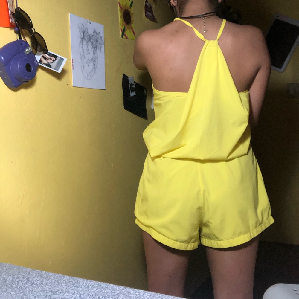 Fabletics Neón Yellow Romper